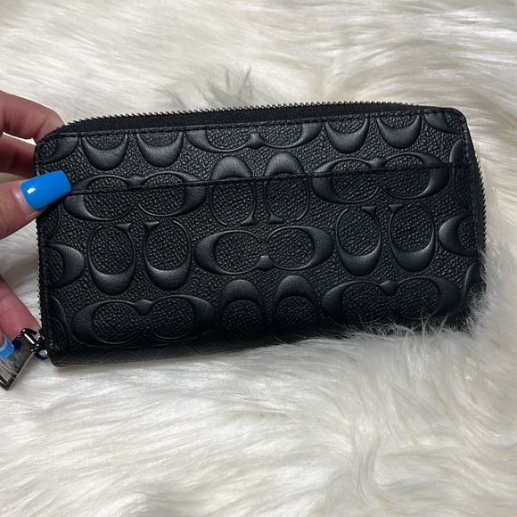 Sold 🟥 - Picture 16 of 16